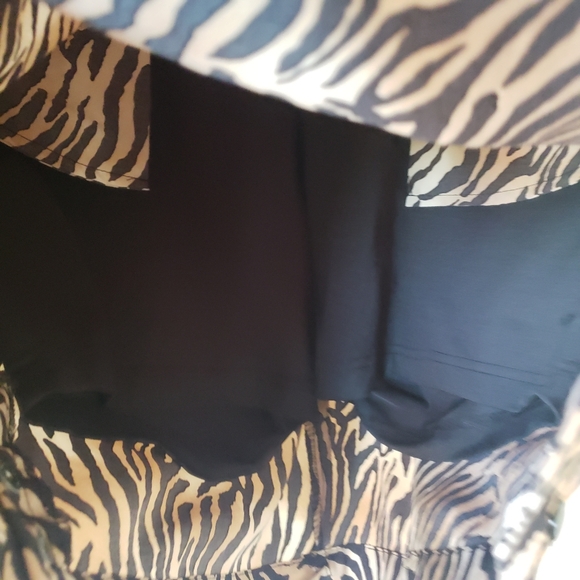 CHICO’S Zynergy Golf Size 0.5 (S/6) Leopard Print Skort Reversible Outfit - Picture 12 of 15